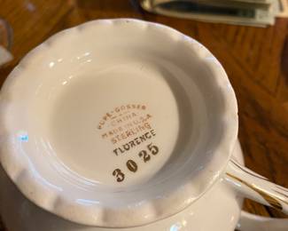 Dining room - Hope-Gosser  “Florence” set of dishes