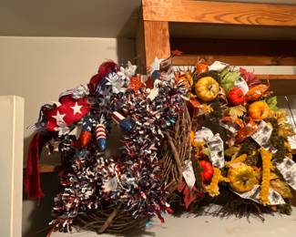 Outside laundry room with storage - flower arrangements