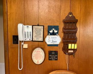 Kitchen wall - phone & plaques plus wooden holder