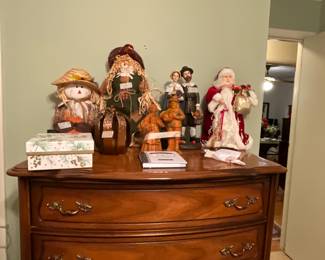 2nd bedroom on right -  Fall decor