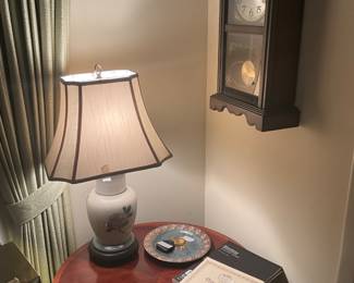 Living room - lamp, platter & special paper