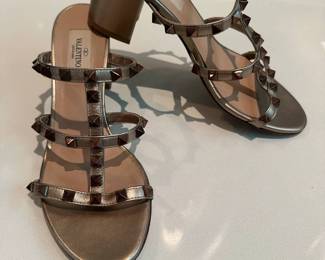 Valentino Garavani Rockstud Block Heel Slide Sandals