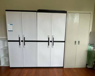 bring help to move and load us