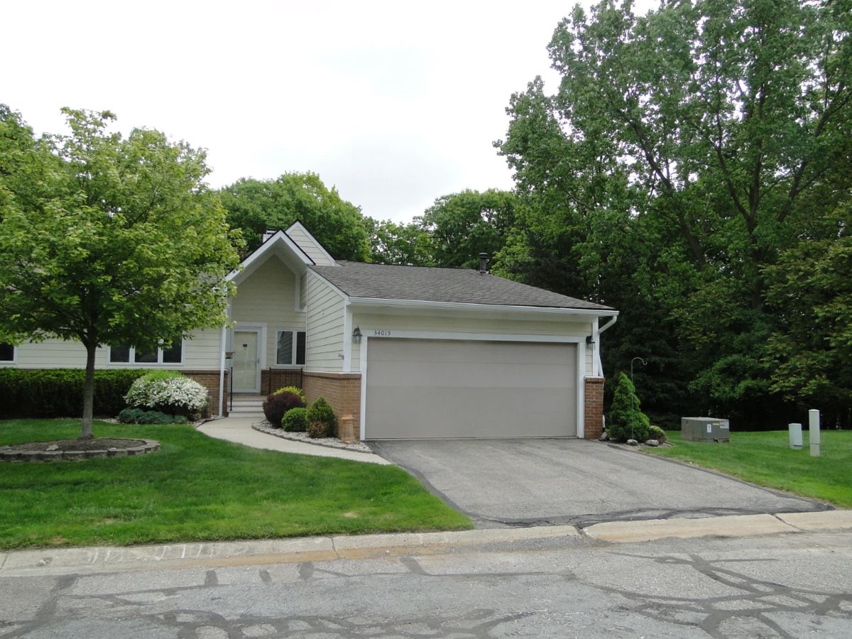 Welcome to our Farmington Hills sale