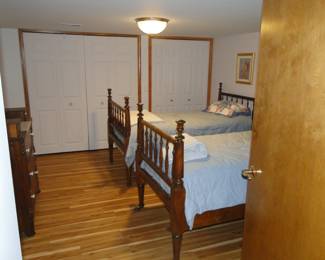 You will be seeing a lot of these pictures, of these vintage twin beds. Yes you are not seeing double we do have a pair of these
