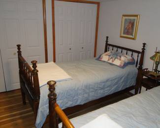 Again, those Twin beds are one of a kind and outstanding
