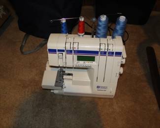 Husqvarna Viking 910 Serger Machine