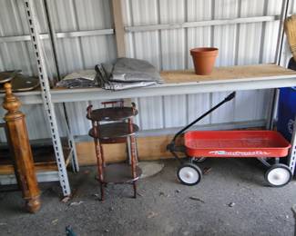 Round table and wagon