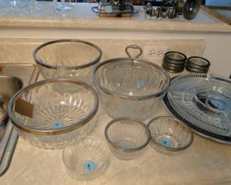 Decorative fancy serving bowls.  Elevates any serving occassion