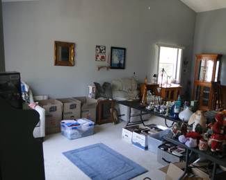 See, packed, every room, with lots of treasures, and some great vintage finds too