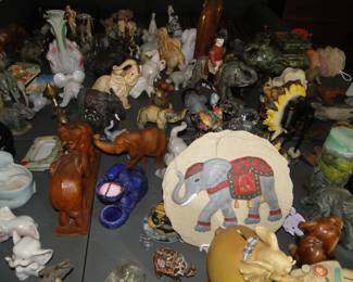 Its a darn parade of elephants