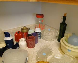 Kitchen storage and serving pieces