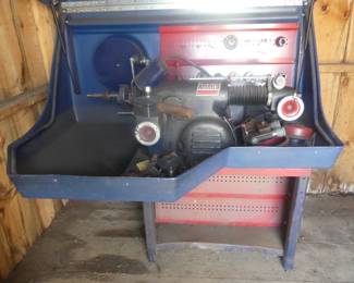 AMMCO MODEL 6900 TWIN FACING BRAKE LATHE WITH TOOLING AND COVERED CABINET