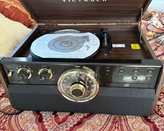 Record Table, Radio, Bluetooth, Aux Speaker