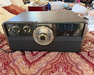 Record Table, Radio, Bluetooth, Aux Speaker
