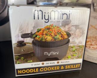 Noodle Cooker & Skillet