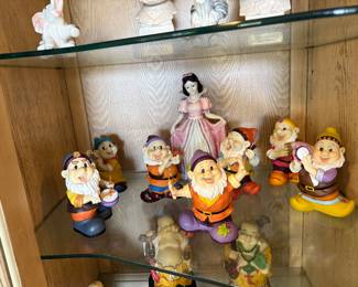 Snow White and Dwarves Glass Figures
