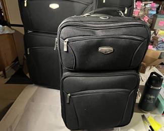 Set of black luggage (3)