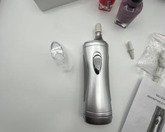 Motorized nail file