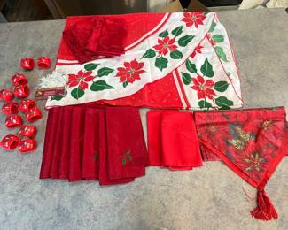 Vintage Table Linens with napkins and table runner.