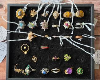 Jewelry, including many vintage jewelry pieces