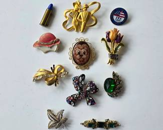 Jewelry, including many vintage jewelry pieces