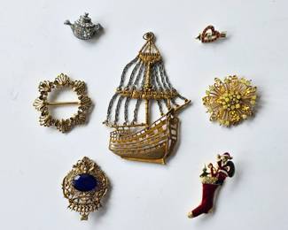 Jewelry, including many vintage jewelry pieces