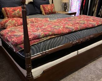 King bed bedding matches curtains !