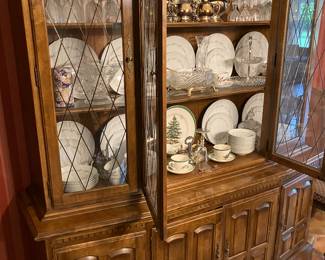 Ethan Allen China Cabinet