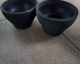 Large Plastic Flower Pots