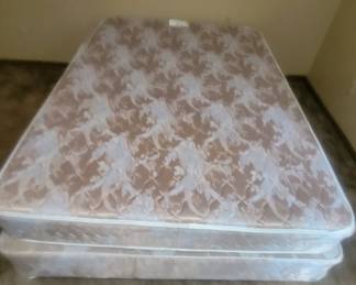 Full Size Sealy Mattress ,Boxspring And Frame
