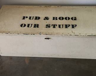 Too or toy box