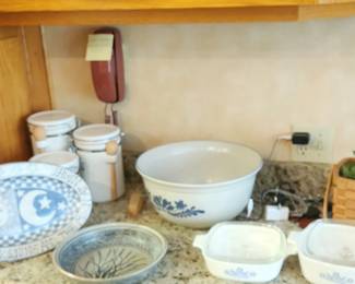 Kitchen pyrex plus