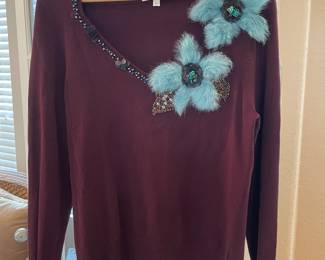 Vertigo Paris Burgandy Sweater with Fur Embellishment
Size Large
By Appointment Only
Call or Text
Jason (832) 443-5751
Sandy (281) 450-7991