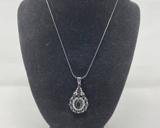 Costume Jewelry Necklace