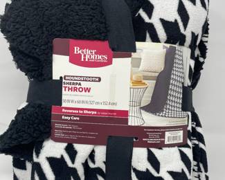Sheep Houndstooth Throw