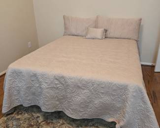 NO LONGER FOR SALE
HOMEOWNER HAS DECIDED TO KEEP THIS ITEM