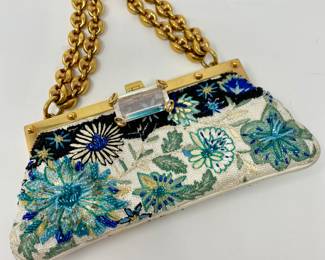 Gucci Mini Silk Floral Embroidered Evening Bag with Beaded Embellishment
Measures 7.5” x 3.5”
By Appointment Only
Call or Text
Jason (832) 443-5751
Sandy (281) 450-7991
