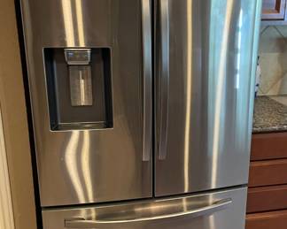 NO LONGER FOR SALE
HOMEOWNER HAS DECIDED TO KEEP
Samsung Refrigerator
By Appointment Only
Call or Text
Jason (832) 443-5751
Sandy (281) 450-7991