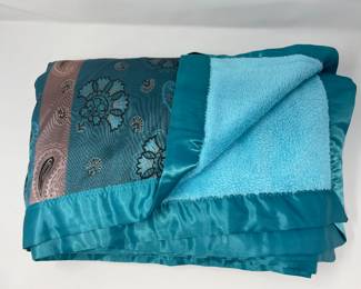 Silk & Plush Paisley Blanket