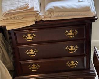 Side Dresser included