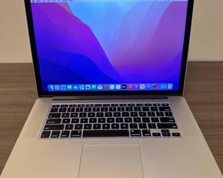 130 AppleMacBookPro15RetinaDisplaywChargerC02Q42CDG8WM