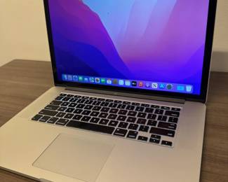 132 AppleMacBookPro15RetinaDisplaywChargerC02Q124KG8WM