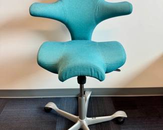 1 HGCapisco8106BestSellerUpholsteredSaddleShapedSeat
