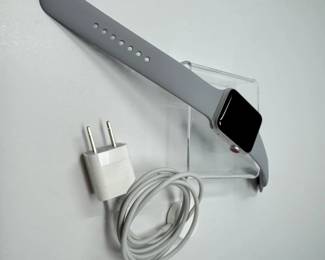 173 AppleWatchSeries3LTE42mmIonXAlumGrayBandChargerWorks