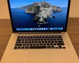 122 AppleMacBookPro15RetinaDisplaywChargerC02JQ1N3F51R