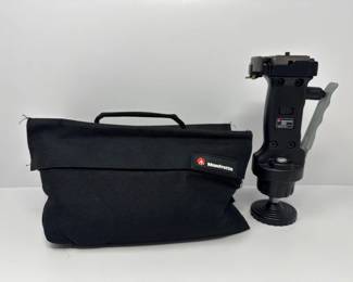 232 Manfrotto222FluidVideoMonopodHeadwCarryPouch