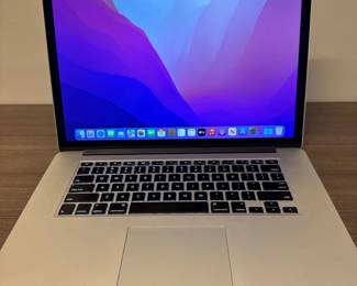 133 AppleMacBookPro15RetinaDisplaywChargerC02Q124KG8WM