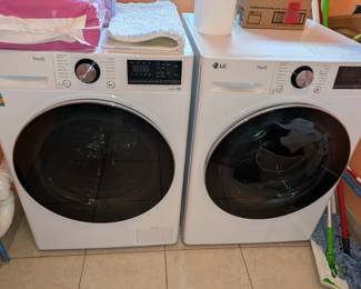 LG Front Loader Washer & Dryer only 1 year old!