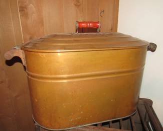 Beautiful copper boiler- this piece is in fantastic condition!